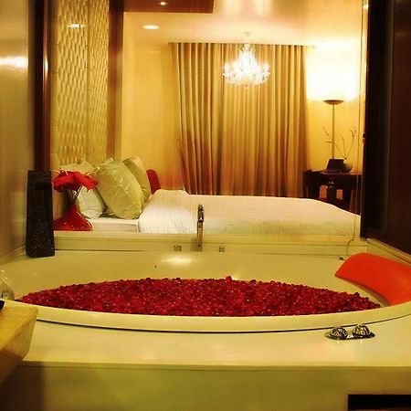 Hotel Aura - New Delhi Railway Station Extérieur photo
