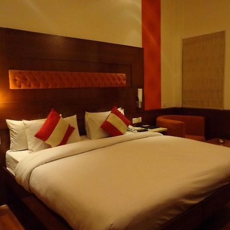 Hotel Aura - New Delhi Railway Station Extérieur photo