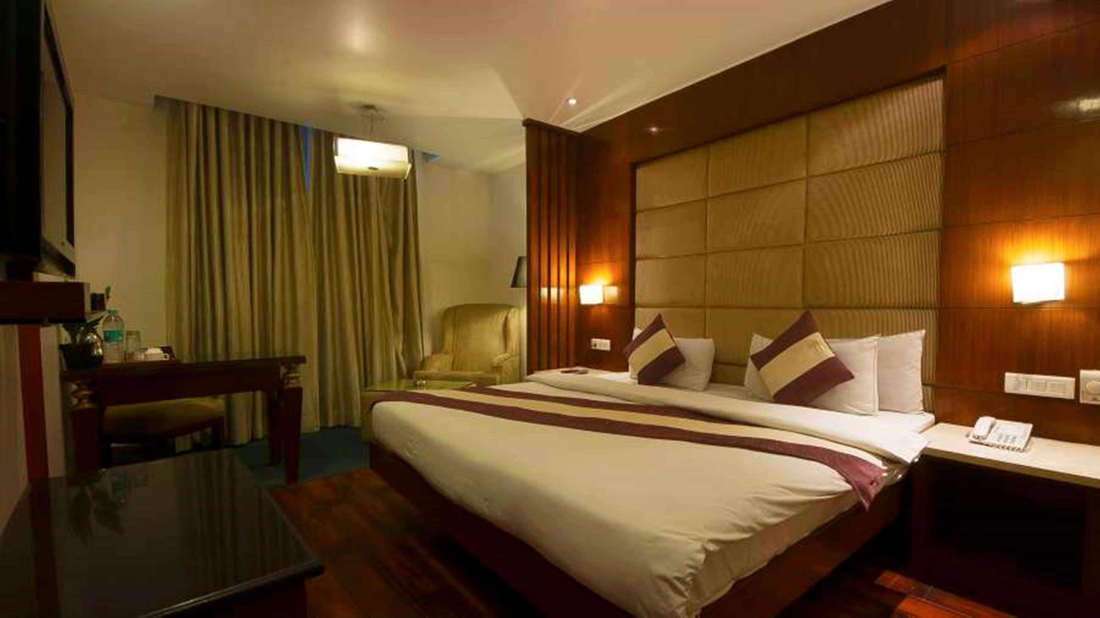 Hotel Aura - New Delhi Railway Station Extérieur photo
