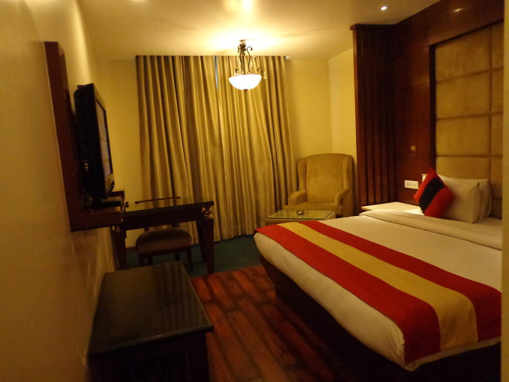 Hotel Aura - New Delhi Railway Station Extérieur photo