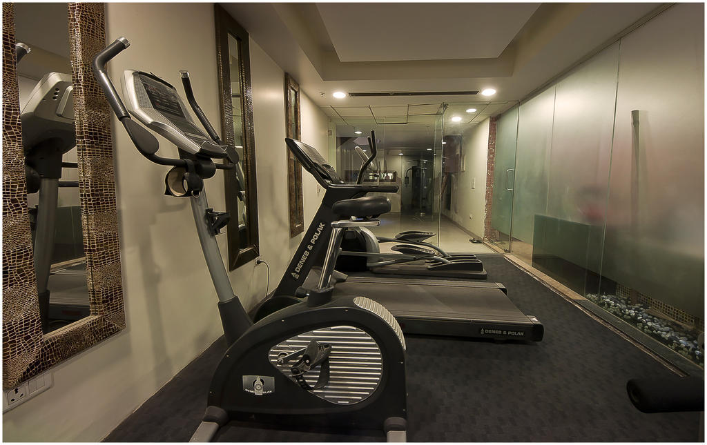 Hotel Aura - New Delhi Railway Station Extérieur photo