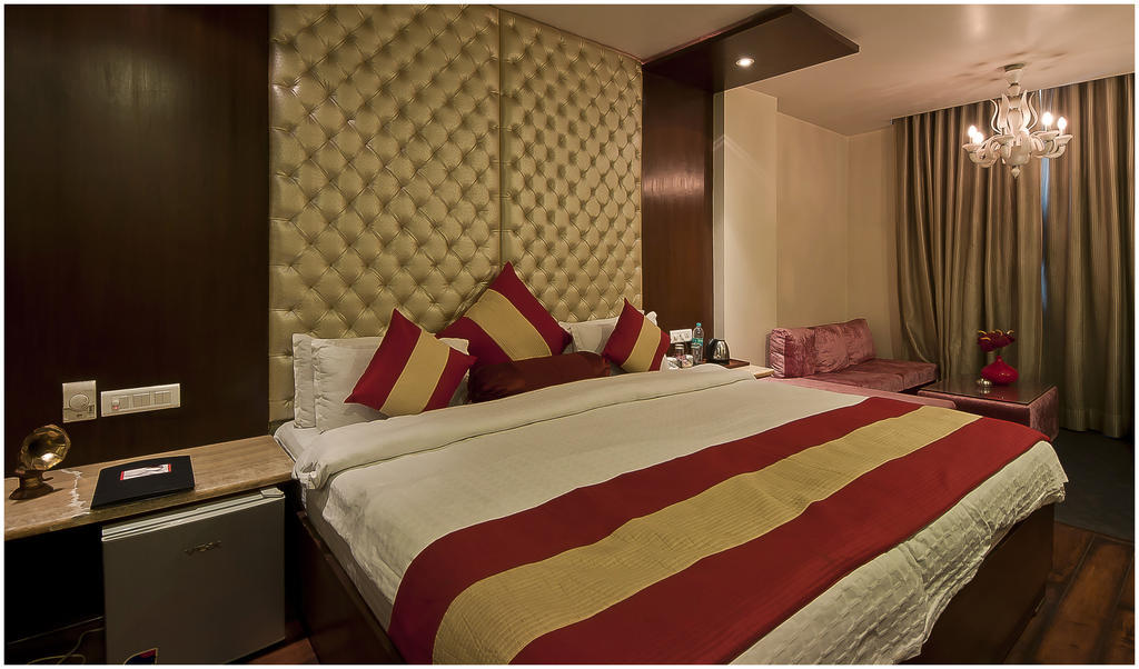 Hotel Aura - New Delhi Railway Station Extérieur photo