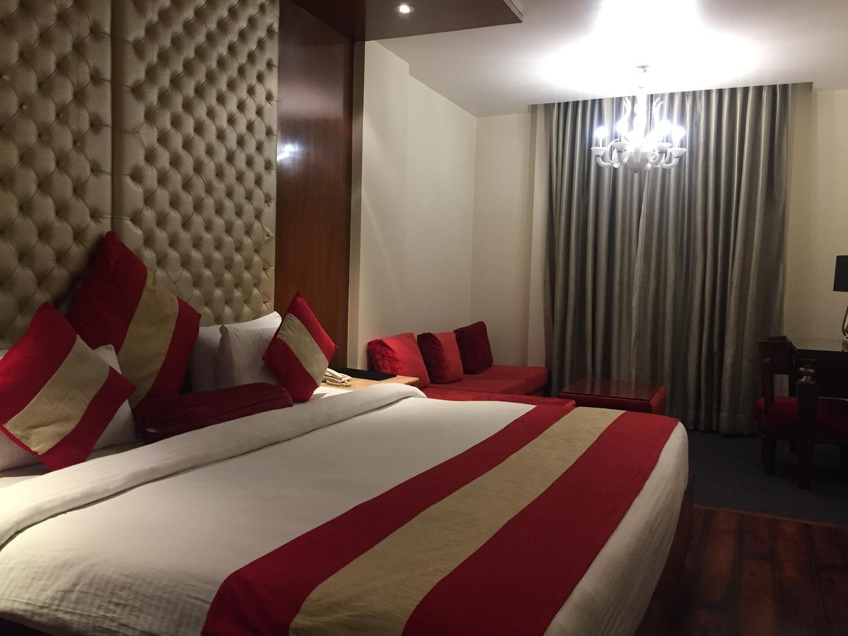 Hotel Aura - New Delhi Railway Station Extérieur photo