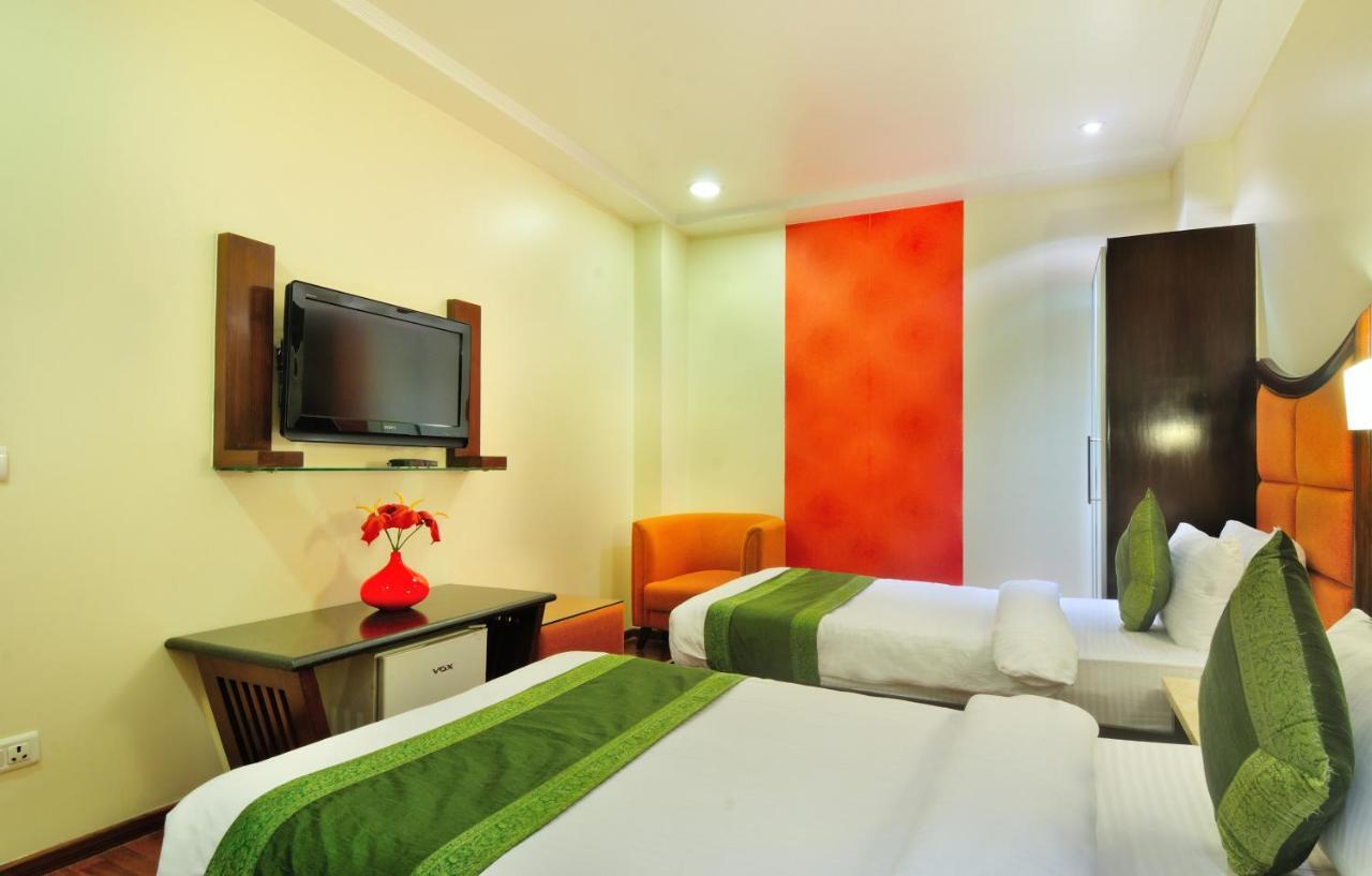 Hotel Aura - New Delhi Railway Station Extérieur photo