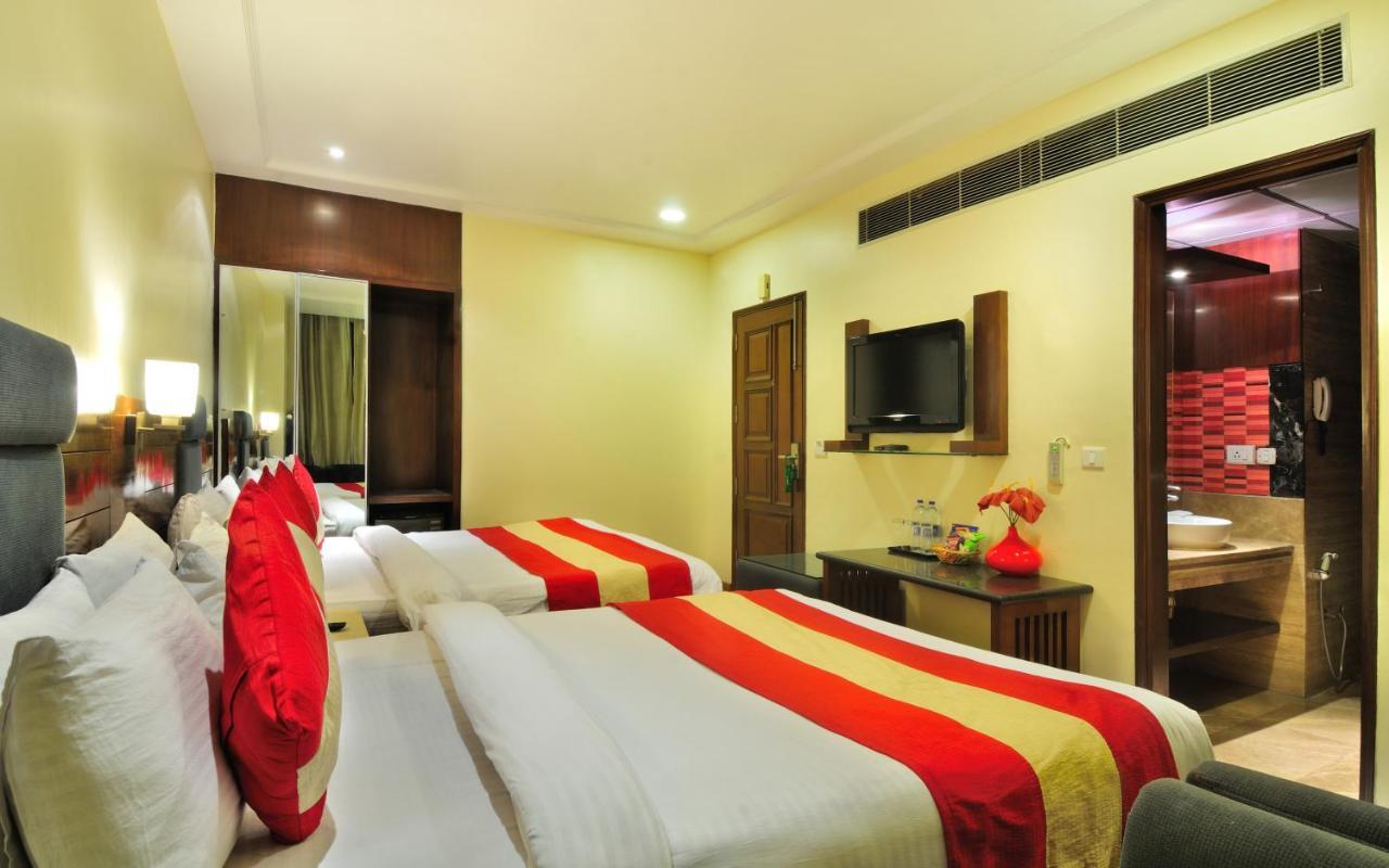 Hotel Aura - New Delhi Railway Station Extérieur photo