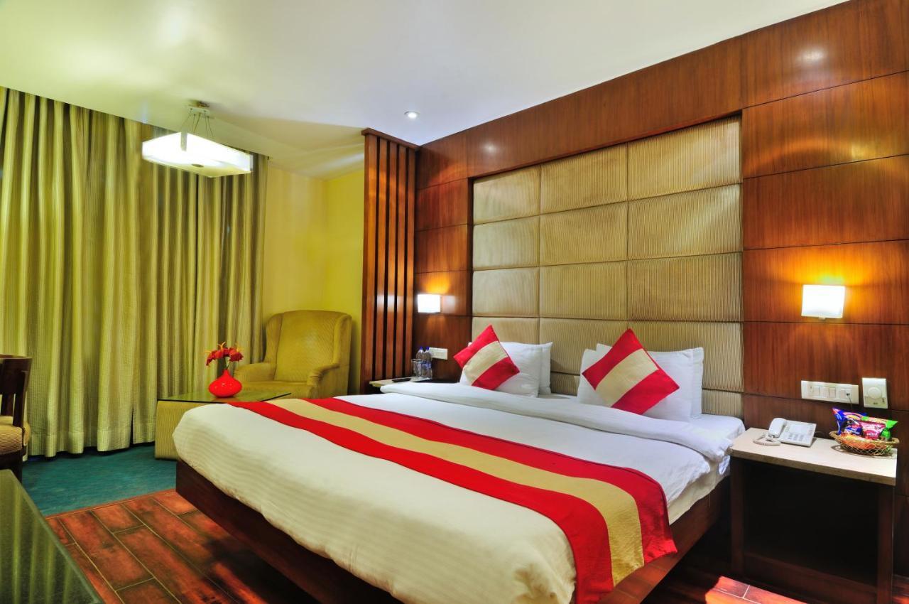 Hotel Aura - New Delhi Railway Station Extérieur photo